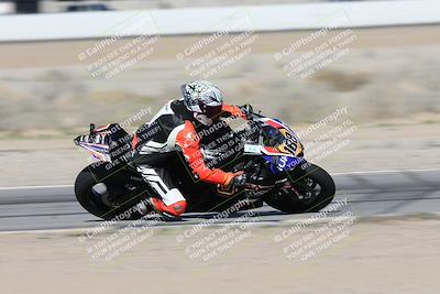 media/Jan-15-2026-Racers Edge (Thu) [[dfebeb70ab]]/2-A Group/Session 3 (Turn 15 Inside Pans)/